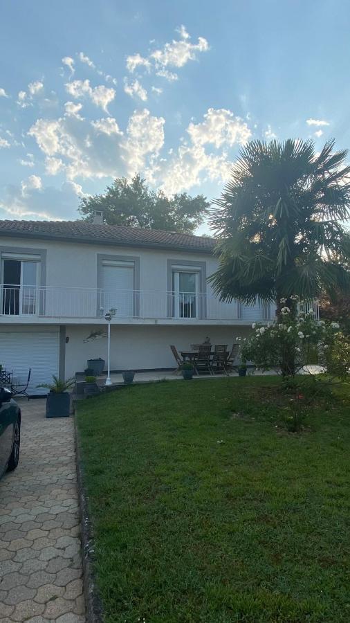 Maison Quietude Chavanoz Exterior photo