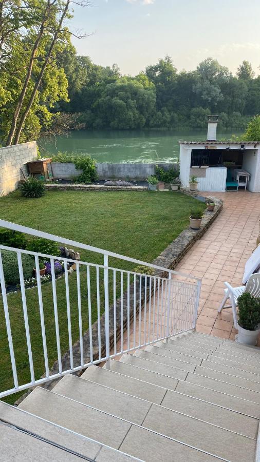 Maison Quietude Chavanoz Exterior photo